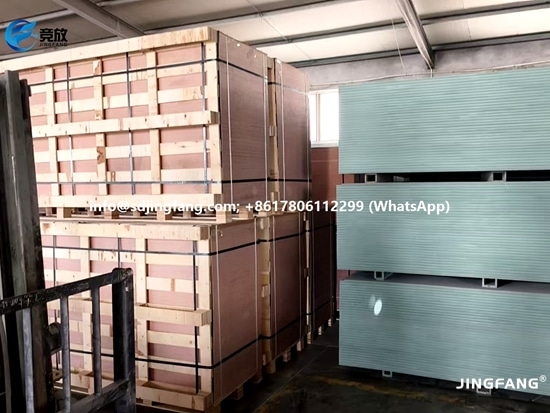 Plastic shuttering concrete