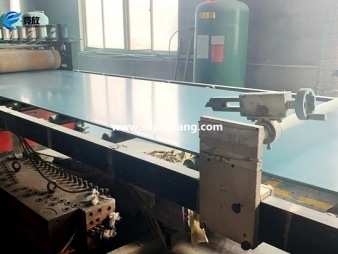 Plastic formwork for concrete